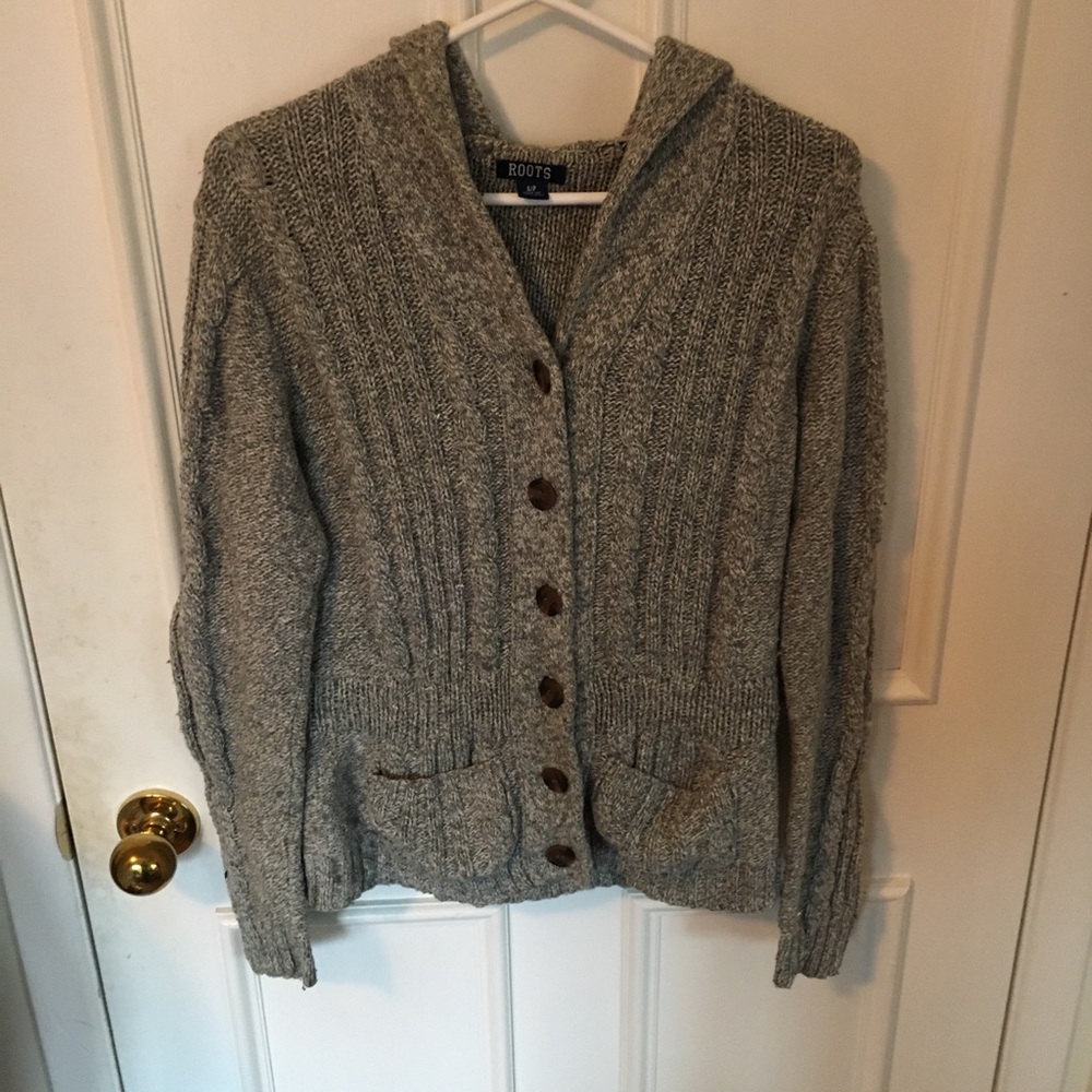 Nice Roots Sweater small